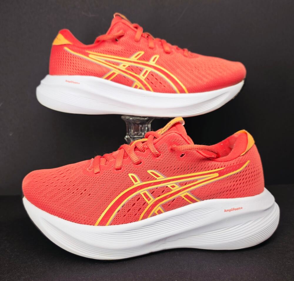 Asics Women 7 Super Comfy